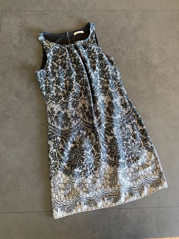 Robe courte satinée