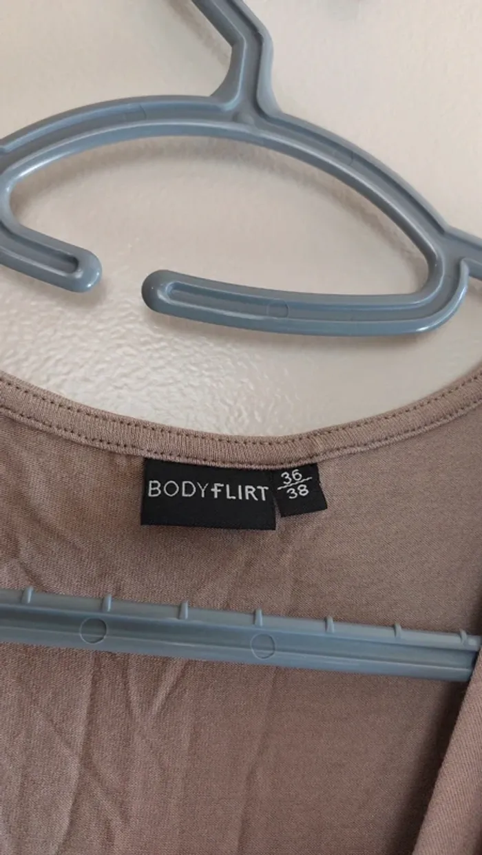 Robe Bodyflirt taille 36/38 - photo numéro 3