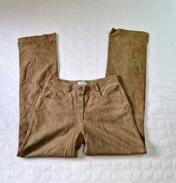 Pantalon , femme en cuir  , pattes larges ,  tresse sur le côté  , Me  ,  taille 40