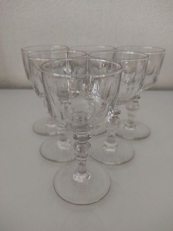 Verres à pied pour liqueur