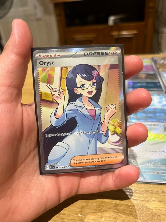 Oryse pokeball foudre noire 162/086