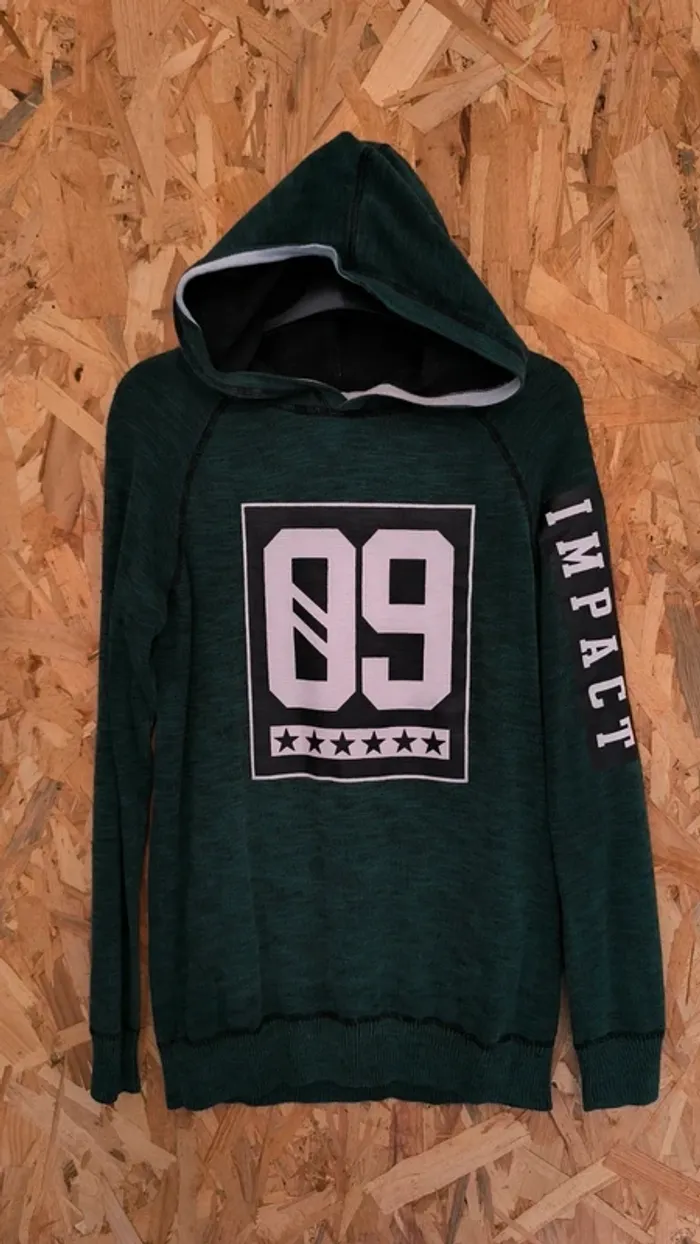 Pull vert capuche - photo numéro 2