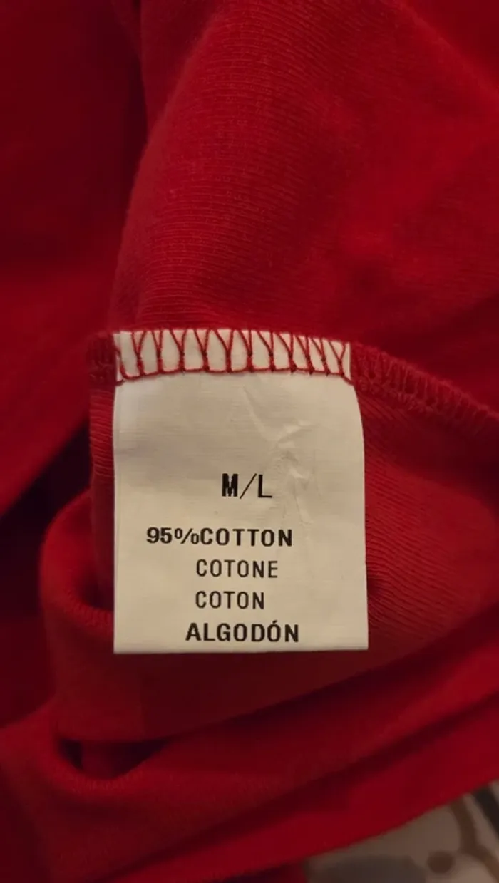 Haut rouge élégant avec dentelle ajourée – Taille M/L - photo numéro 12