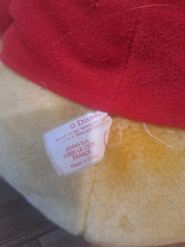 Jolie peluche Winnie Disney - photo numéro 4