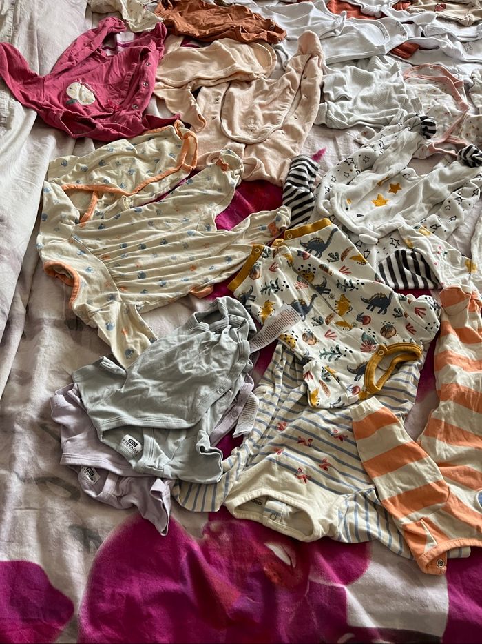Lots vêtements bébé fille 1 mois - photo numéro 9