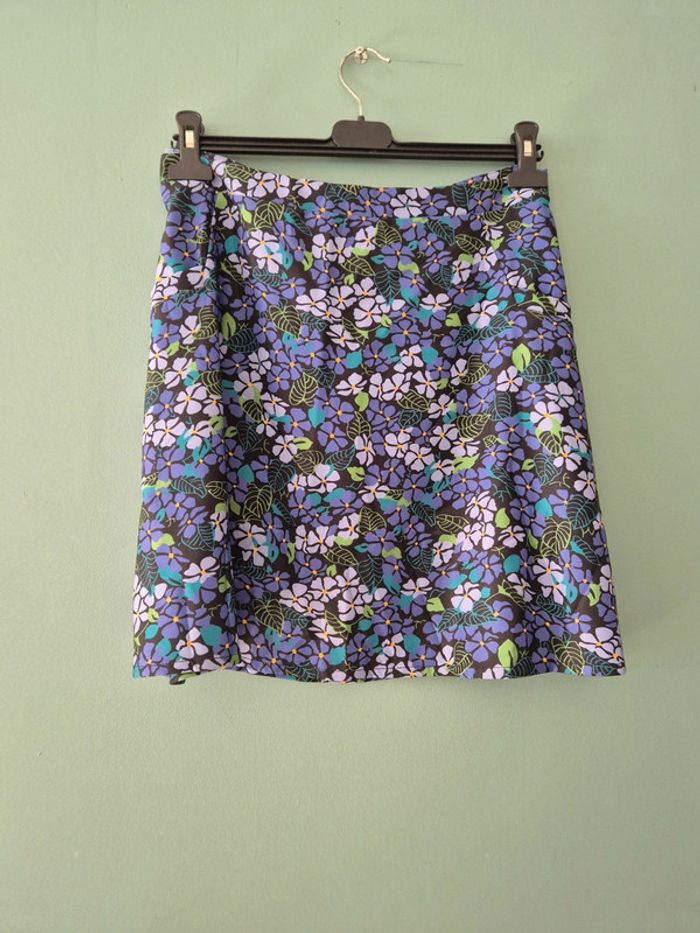 Jupe fleurie violette, molly bracken, neuve, taille 40 - photo numéro 2