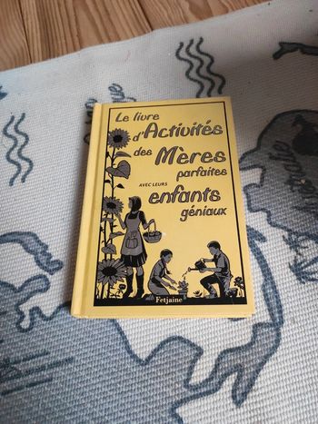 Livre d'activité des mères parfaites