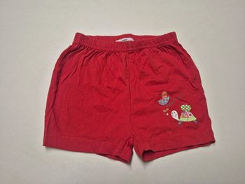 Short rouge 18 mois sans garguette