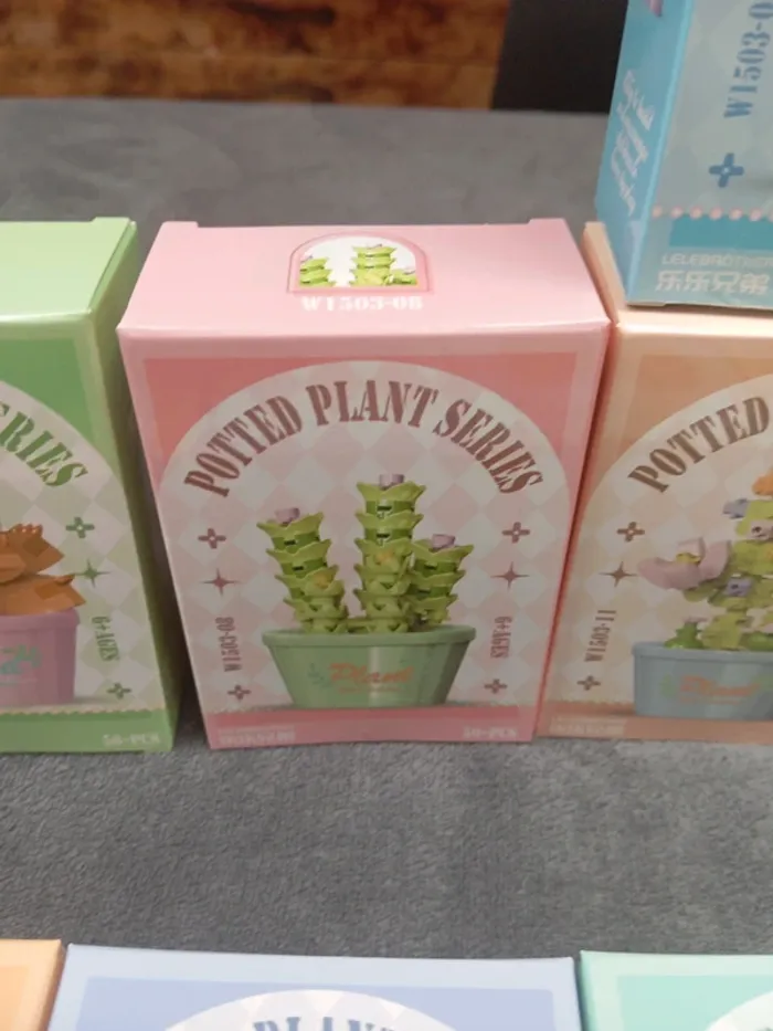Petit pot de fleur en lego - photo numéro 4