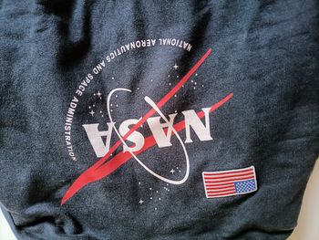 Sweat a capuche bleu marine  NASA