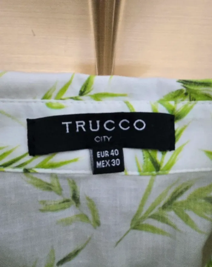 Chemise Trucco taille 40 - photo numéro 2