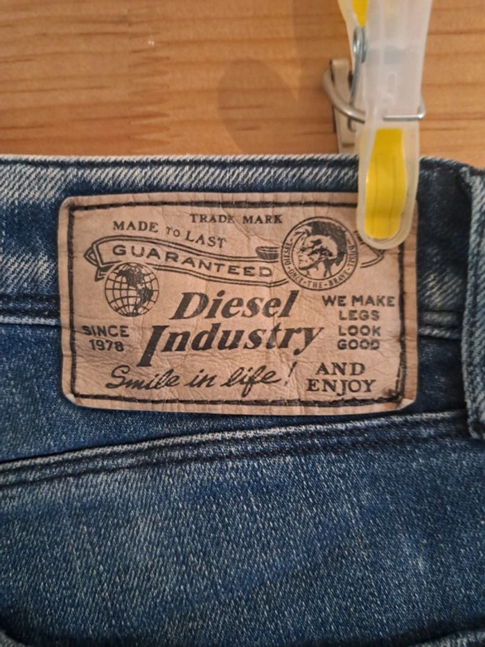 Jeans Diesel W28 L32 - photo numéro 4