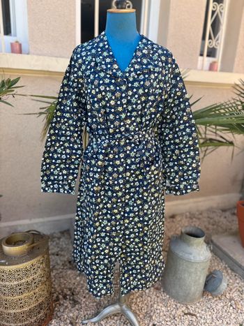 Robe à motif fleuri des années 70 - en très bon état - taille 50