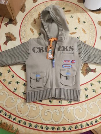sweat CREEKS 18 mois neuf