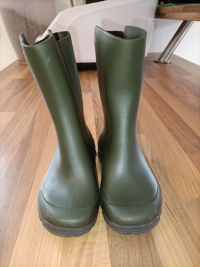 Bottes de pluie 25-26 kaki solognac (Decathlon)