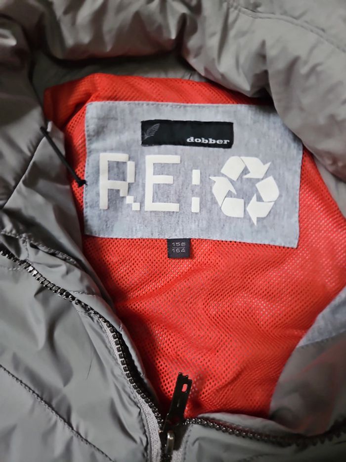 Veste avec capuche grise mi saison T - photo numéro 2