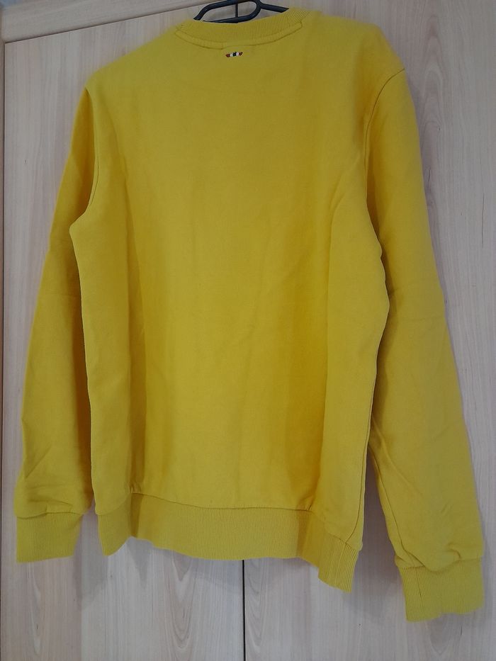 Sweat Napapijri taille M  Couleur moutarde état neuf - photo numéro 2