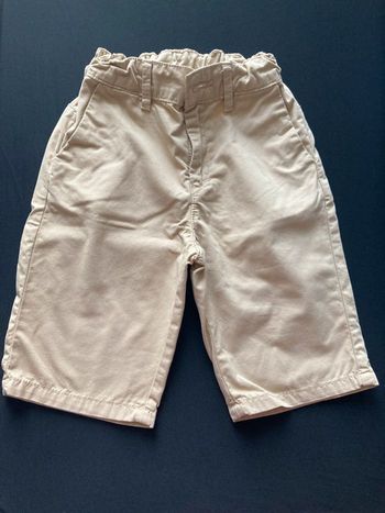 Short tape à l' oeil, taille 8 ans