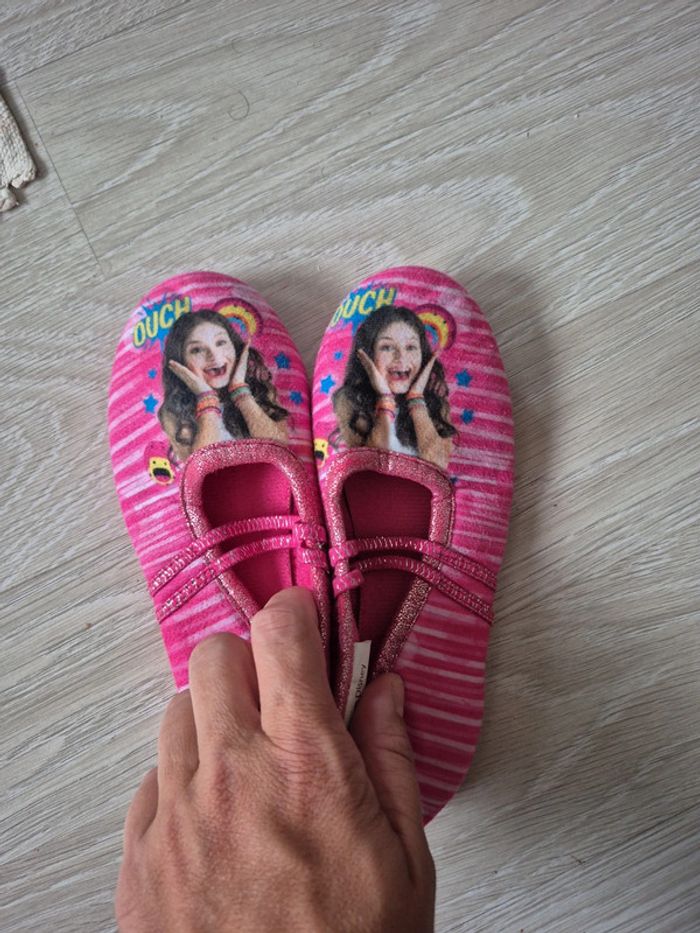 Chaussons fille 29 - photo numéro 2