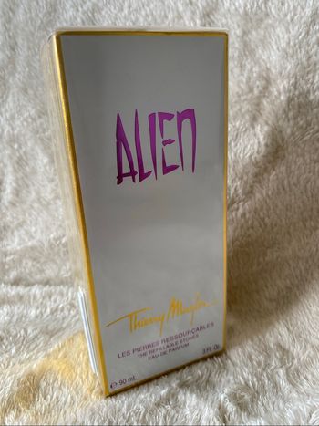Parfum alien