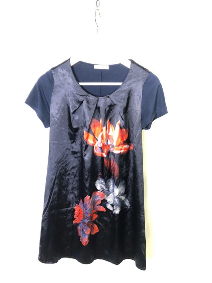 Tunique satinée Promod bleu marine motifs fleurs taille M / 38 40 très bon état - photo numéro 8