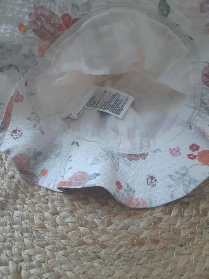 Chapeau fleurs H&M 86 cm - photo numéro 3