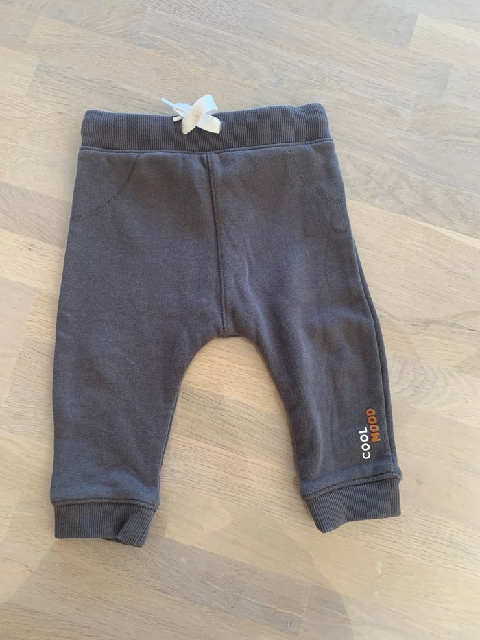 Jogging gris taupe 6 mois - photo numéro 2