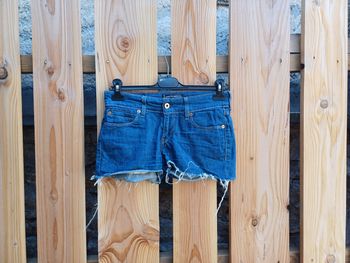 Joli short en jean bleu Levi's et Kiliwatch