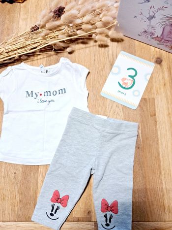 Ensemble t-shirt et leggings