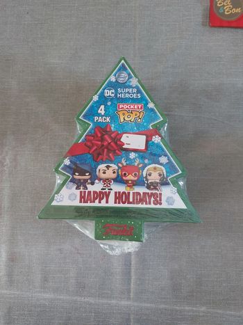 Funko pop happy holidays