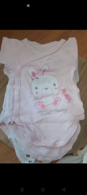 Bodies filles 1 mois