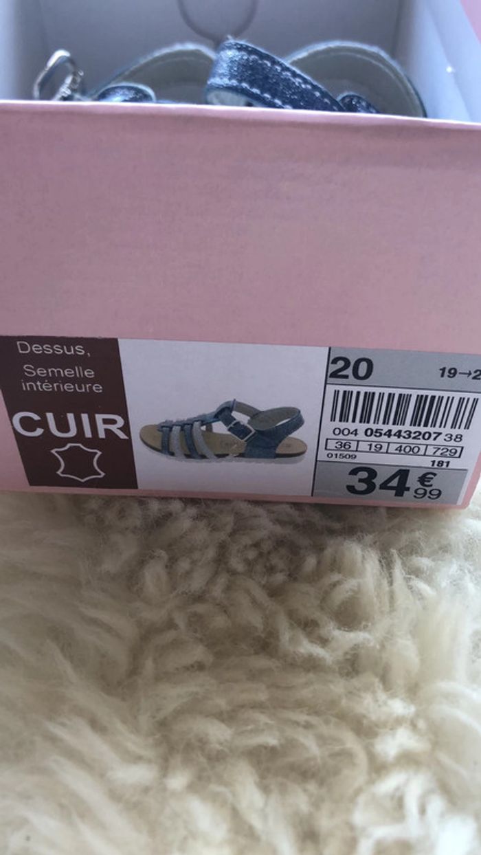 Sandales taille 20 - photo numéro 5