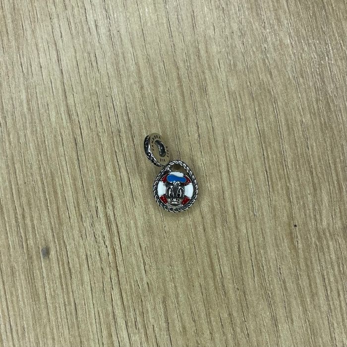 Charm Pandora Donald Disney Park 🎢 Collector Officiel – Bijou Rare en Argent 925 - photo numéro 3