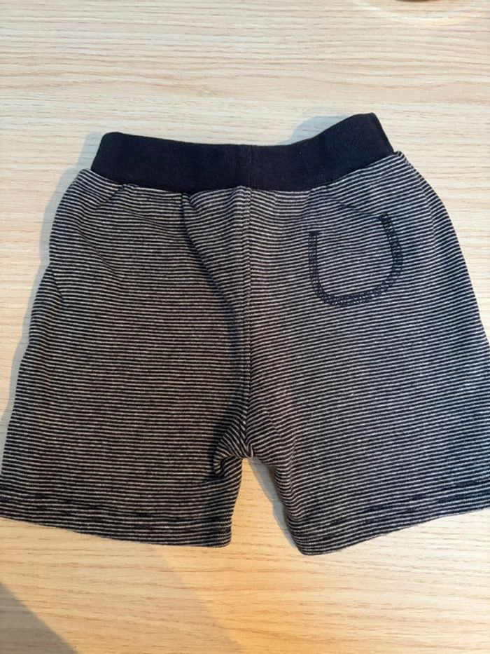 Short tape à l’œil taille 6 mois - photo numéro 3