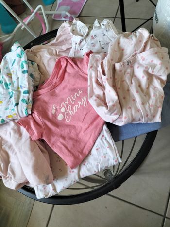 9 bodies été tape à l'oeil