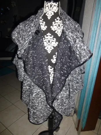 impeccable manteau veste noir moucheté cache cache taille 3