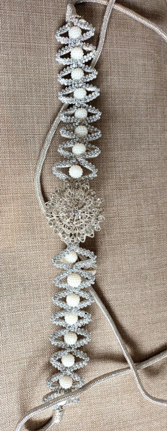 Ceinture argentée une broche - photo numéro 2