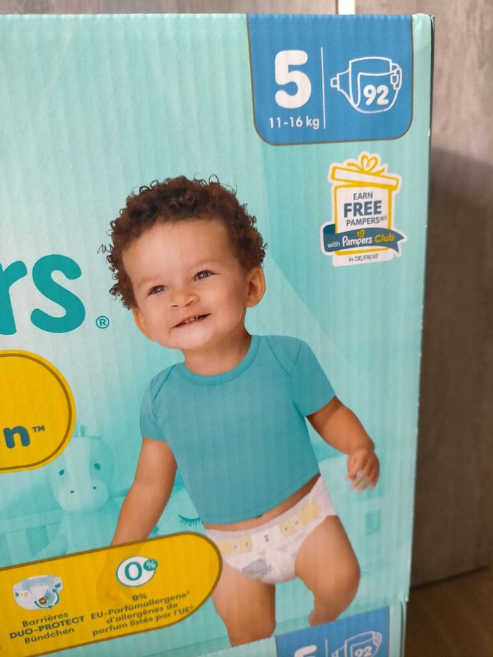Lot couches Pampers premium taille 5 - photo numéro 2
