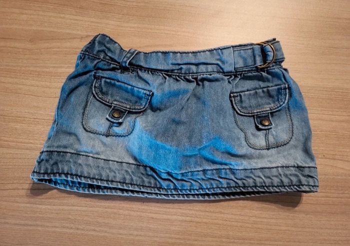 Jupe taille 18 mois (81 cm)