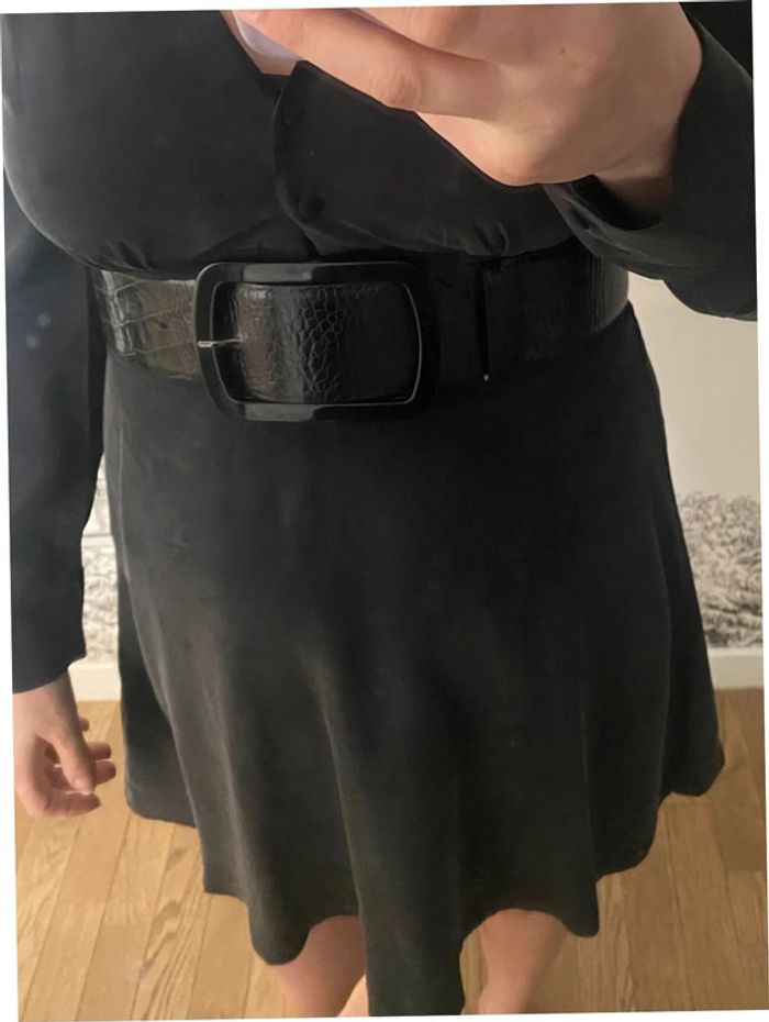 Ceinture noire large en cuir vernis effet croco Max Mara neuve - photo numéro 11