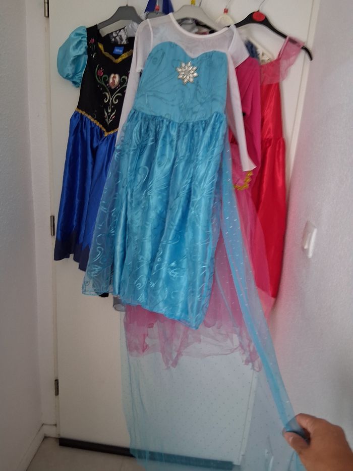 Robe princesse et autres...disney - photo numéro 5