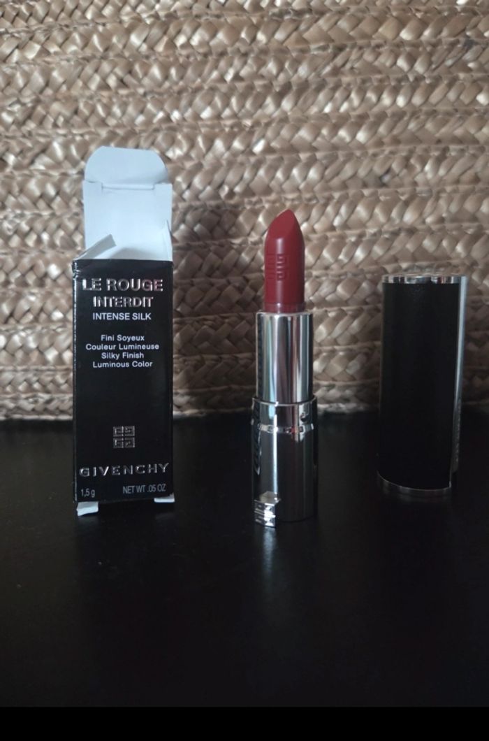 Mini rouge Givenchy - photo numéro 1