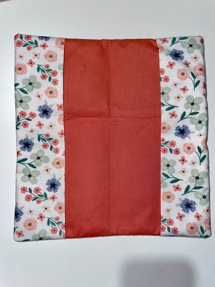 👉 Protège livret de famille artisanal – Couture fait main – Motif fleuri - photo numéro 2