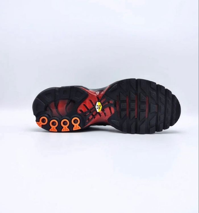 Nike tn noir rouge enfant 34 - photo numéro 4