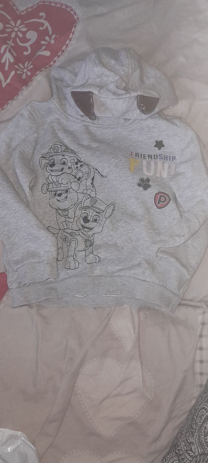 Pull à capuche