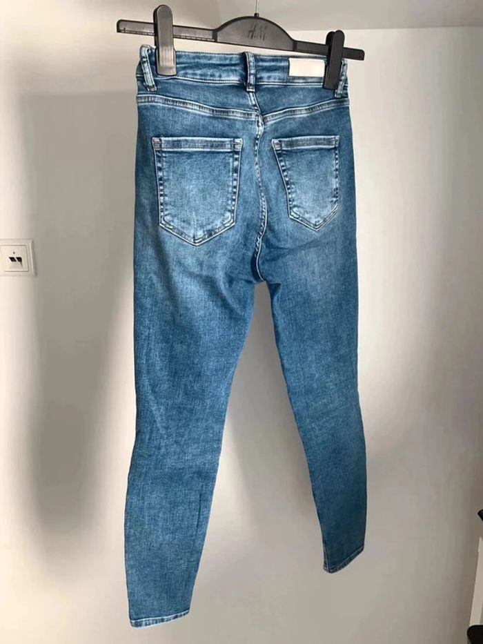 Jean troué only taille M / 32 - photo numéro 3