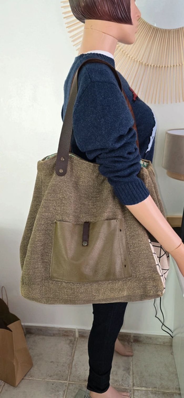 Cabas sac fait Main Grand modèle xxl pièce unique très pratique et Tendance - photo numéro 10