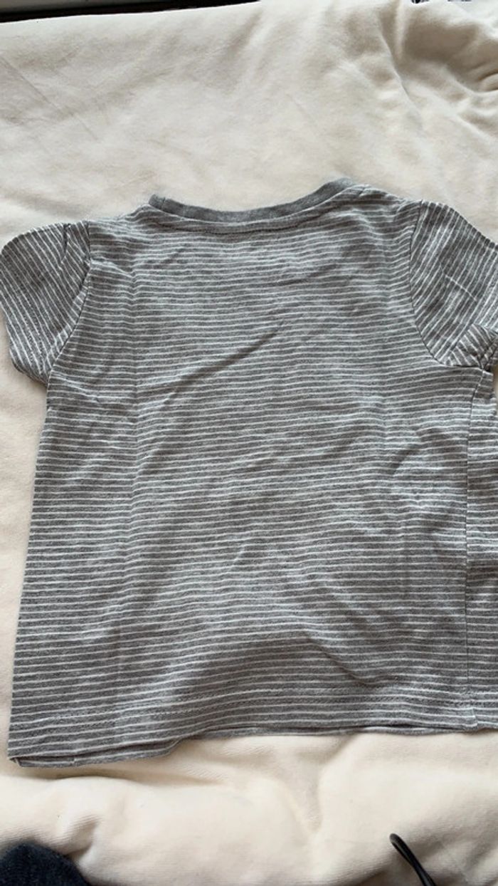 Lot t-shirts 24 mois - photo numéro 5