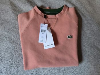 Sweat rose Lacoste NEUF 