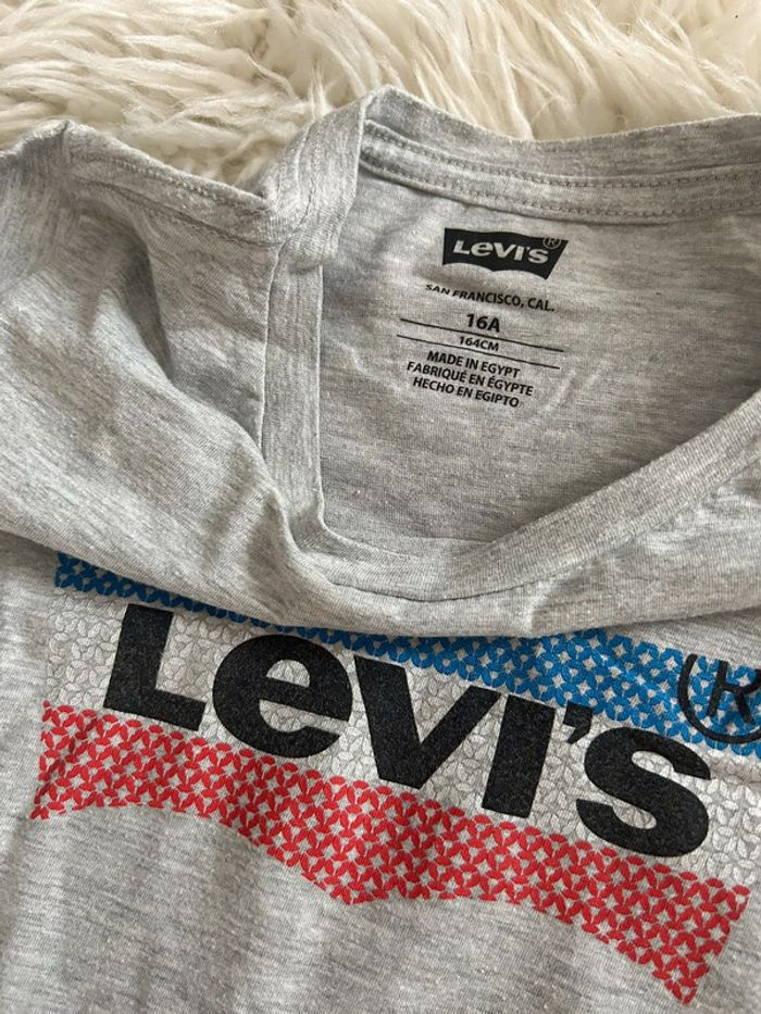 Garçon 👦🏻 Tshirt ml levi’s taille 16 ans - photo numéro 3